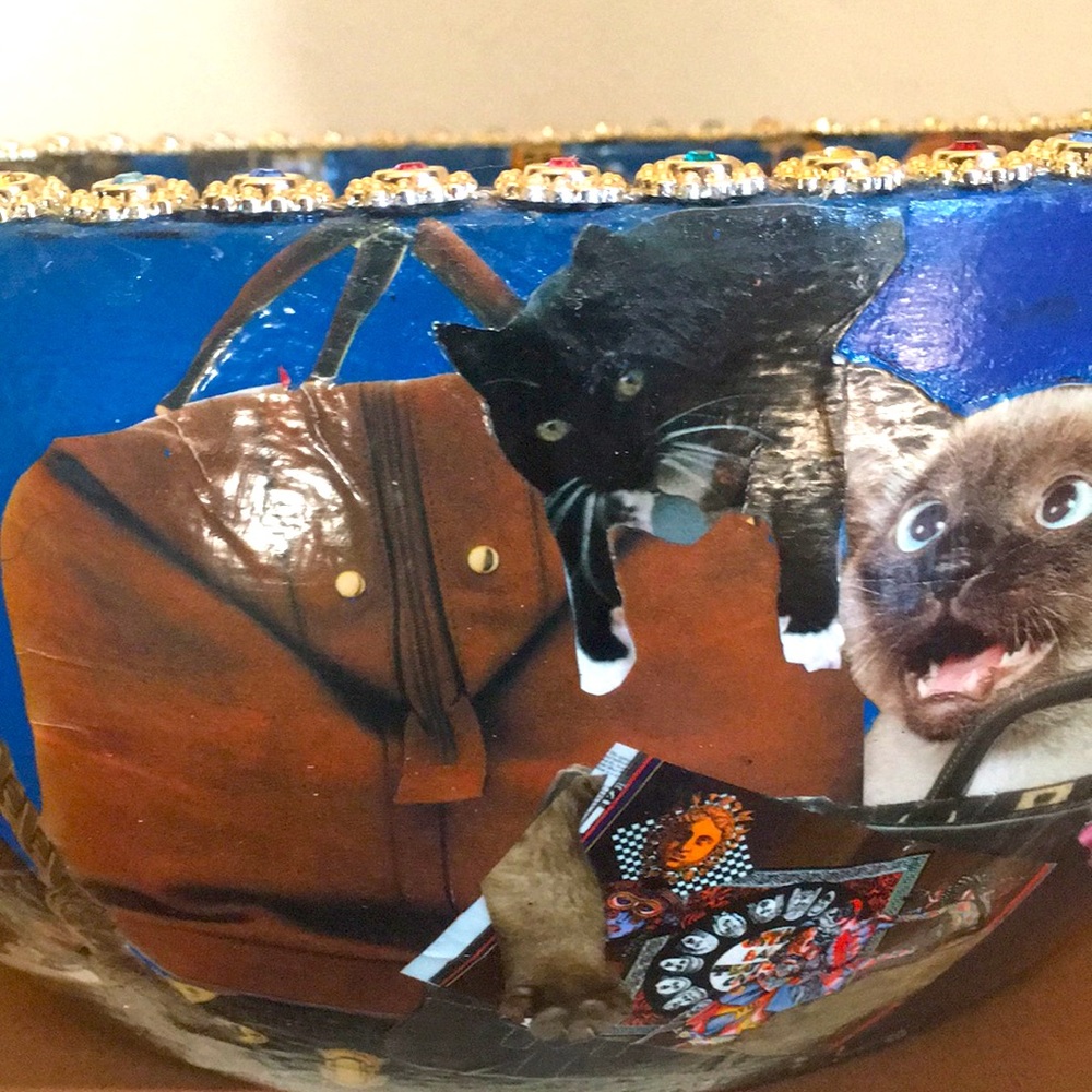 Hand Crafted Vintage Bowl Colorful Cats Designer Fashion Rome Decoupage Art - Picture 11 of 11